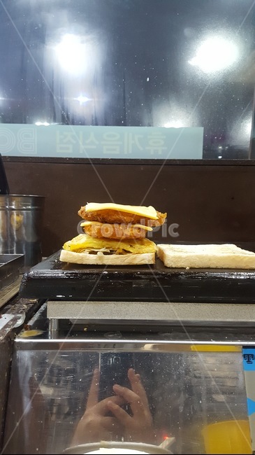 토스트,알바,수제요리,칼로리폭탄,식사