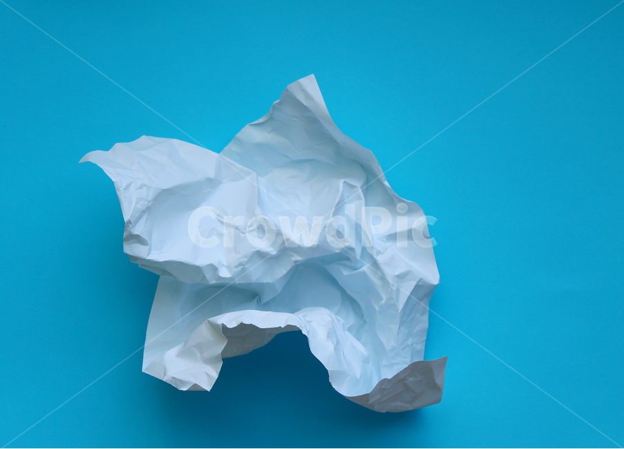 종이,페이퍼,탑앵글,탑뷰,흰종이,흰색,구김,구겨진,주름,쓰레기,blank,crumpled,crumpledpaper,empty,macro,nobody,object,old,paper,ripped,topview,vintage,white,blue,파란색,파란배경,블루,파랑,연출,컨셉,콘셉,direction,concept
