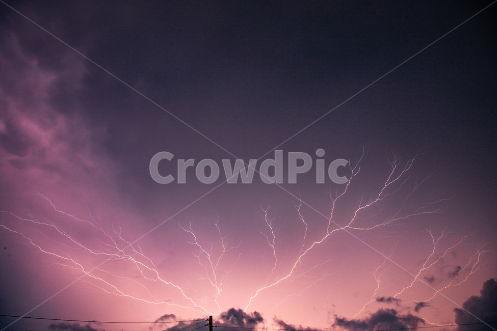 하늘,밤,번개,thunder,sky,night,자연,풍경,nature,landscape,색깔,색상,색채,색감,color sense,color sensitivity,feeling of color,outdoors,옥외,thunderstorm,뇌우,storm,폭풍,lightning