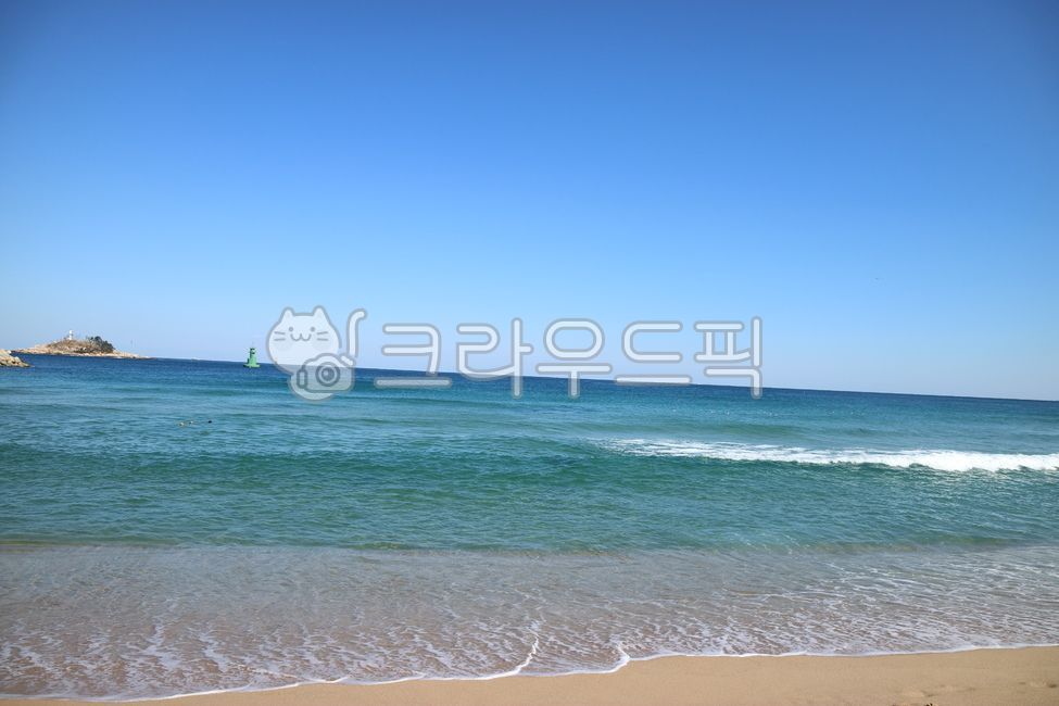 Sokcho sea,winter sea,sea background,sea,cloud,seascape,Beach,sandy beach,weather,Emotion,floor,coastline,nature,Sokcho,water,coast,ocean,outdoors,shoreline