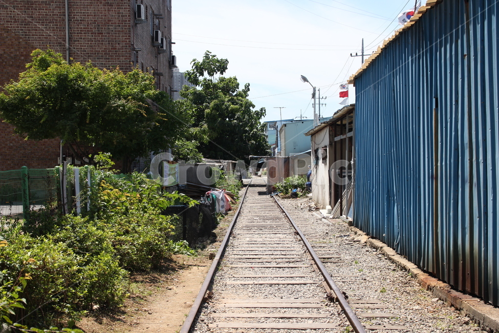 경암철길,기찻길,기차,철로,군산,kyeongamrailroad,railroad,train,railway,gunsan,골목길,alley,교통,교통수단,traffic,transportation,train track,철도,rail,레일