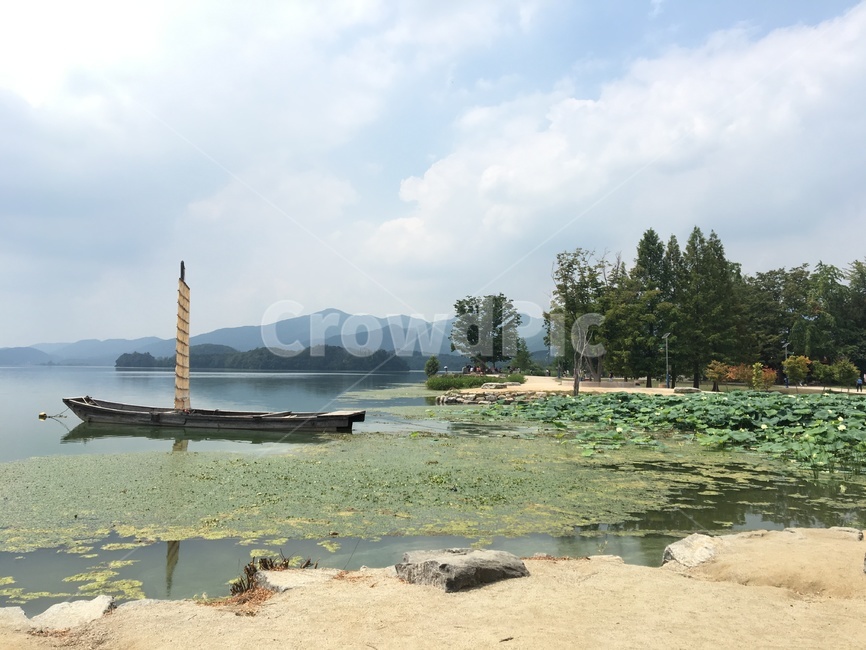 watercraft,선박,vessel,vehicle,차량,transportation,교통,물,water,자연,풍경,nature,landscape,양평,두물머리,나룻배,river,강,boat,푸르름,한국,korea,한국풍경
