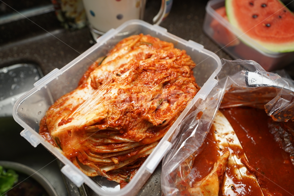 김치,반찬,한국,한국음식,음식,식단,푸드,배추,집반찬,배추김치,한식,우리것,고춧가루,hot,포기김치,채소,야채,음식,식재료,요리,food,cook,meal,dishes,food reserves,채소,야채,vegetables,한식,한국음식,한국요리,korean food,korean dishes,korean meal,korean cook