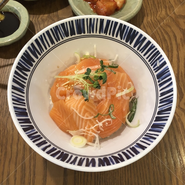 식사,meal,dish,food,bowl,사발,연어,음식,요리,salmon,덮밥,사케동,rice,밥,음식,식재료,요리,food,cook,meal,dishes,food reserves