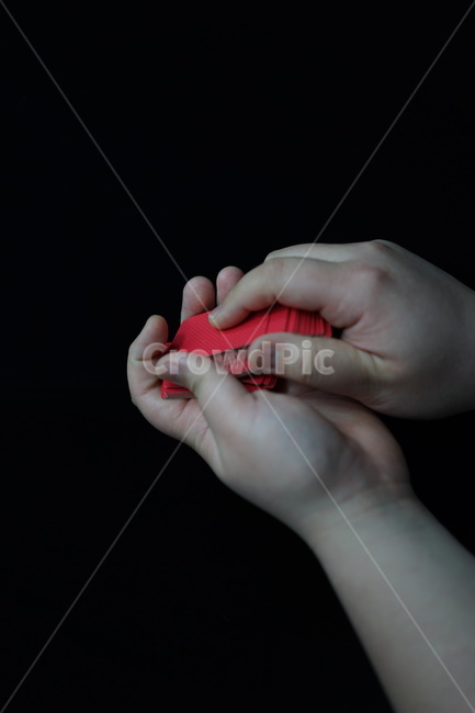 화투,화투패,고스톱,한국전통,도박,게임,놀이,손가락,하나후다,사람,인물,인간,human,person,신체일부,몸,body,게임,오락,놀이,game,play