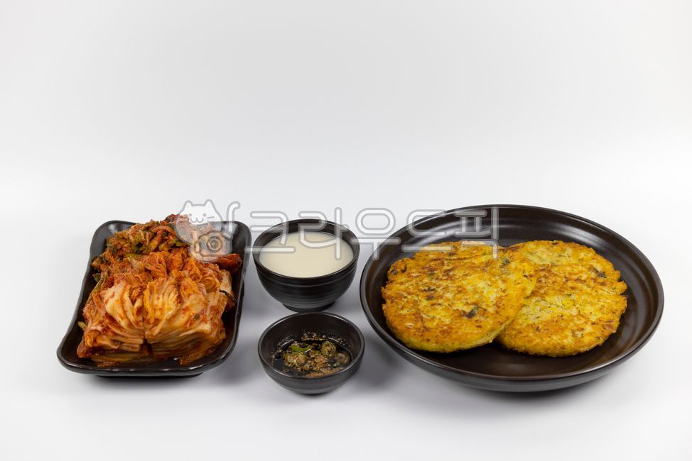 빈대떡,녹두빈대떡,막걸리,술안주,부침개