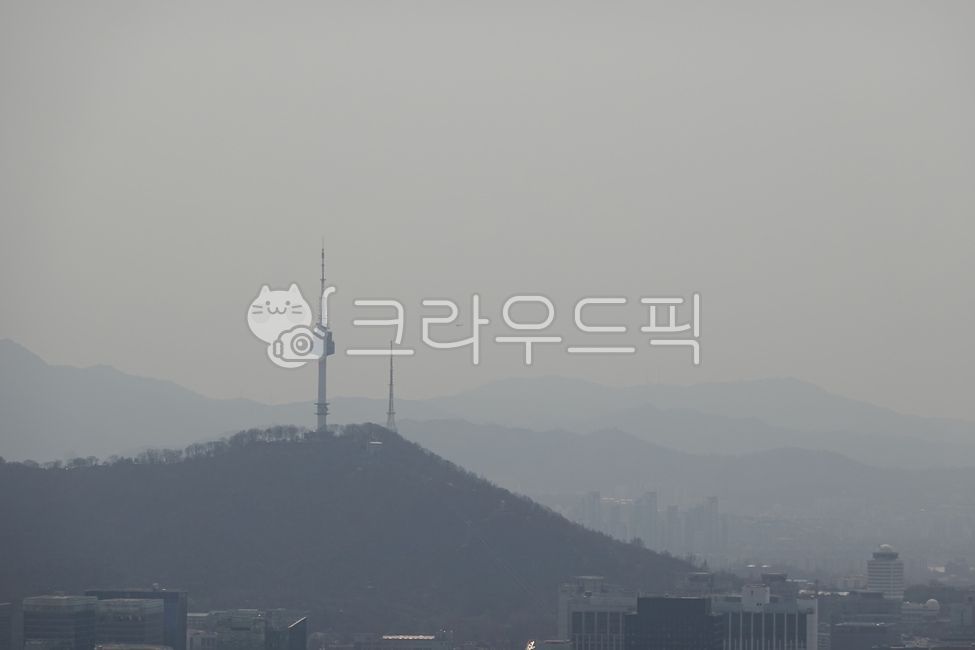 fine dust,military exercise,Korean cityscape,smog,pollution,koreancitylandscape,stale,Seoul Tower,weather,cityscape,warning,urbanlandscape,Fog,advisory,Its hazy,seoul,fog,bigcity,city,hazy,air,haze,airpollution,big city,mask,nature,smoke,climate,seoultowe