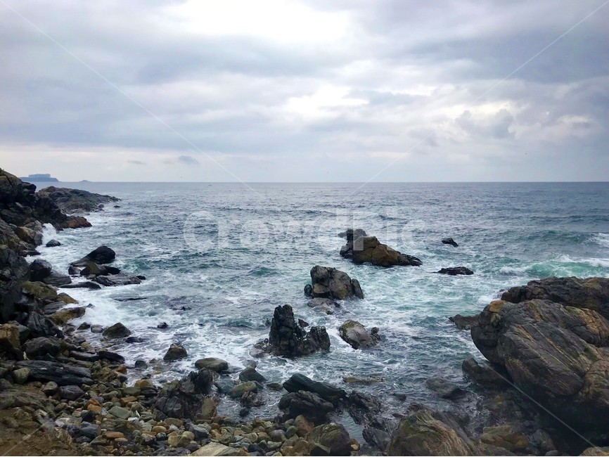 바다,파도,한국바다,바위,하늘,지평선,sea,rock,sky,horizon,자연,풍경,nature,landscape,promontory,곶,outdoors,옥외,water,물,ocean,대양