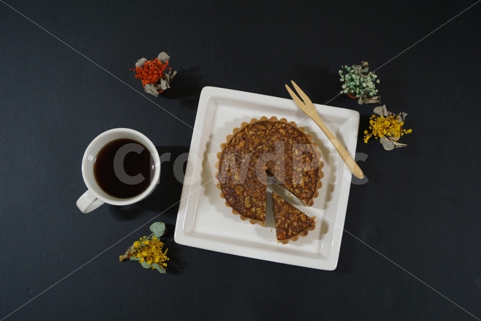 티타임,차마시는시간,음식,피칸파이,호두파이,브런치,감성사진,음식,식재료,요리,food,cook,meal,dishes,food reserves,빵,bread,콩류,견과류,beans,pulse,nuts,dry fruits,디저트,간식,후식,dessert,snack,연출,컨셉,콘셉,direction,concept