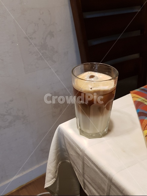 커피,라떼,홈카페,아이스라떼,음료
