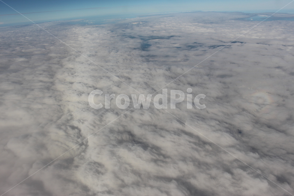 구름,하늘,뭉게구름,하얀구름,파란하늘,비행기뷰,햇살,대기권,cloud,sky,cumulus,whitesky,bluesky,airplaneview,sunshine,atmosphere