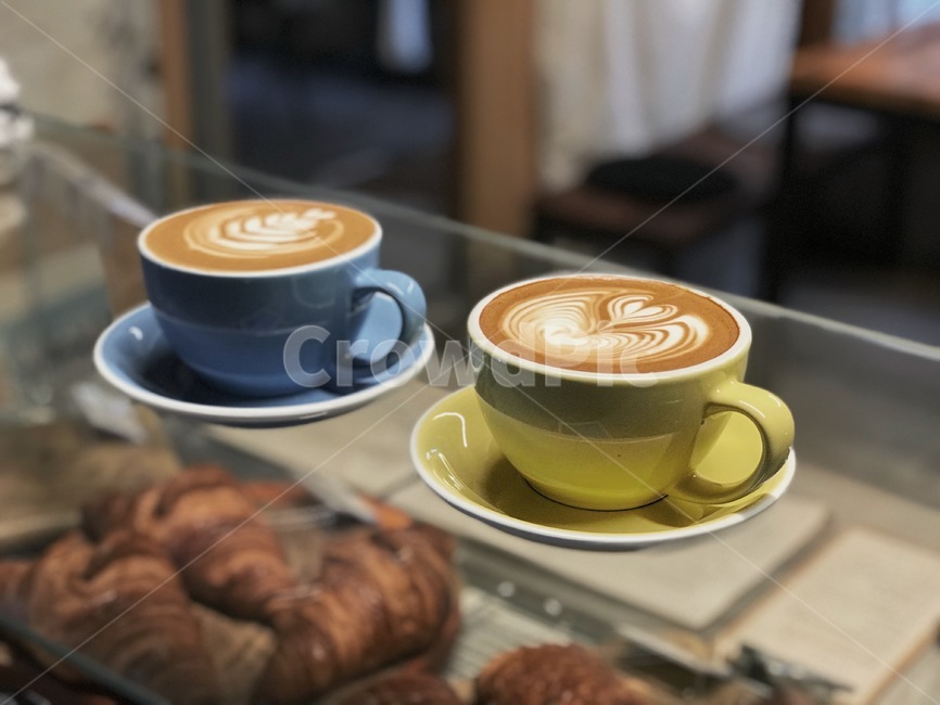카페라떼,커피,라떼아트,튤립,커피아트,cafelatte,coffee,latteart,tulip,coffeeart,음료수,drink,beverage,커피,카페,coffee,cafe