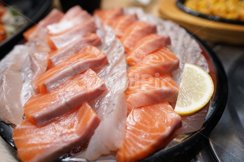 생선,안주,회,횟감,연어,우럭,fish,음식,푸드,식사,술자리,안주거리,물고기,음식,식재료,요리,food,cook,meal,dishes,food reserves,수산물,해산물,fishery products,seafood