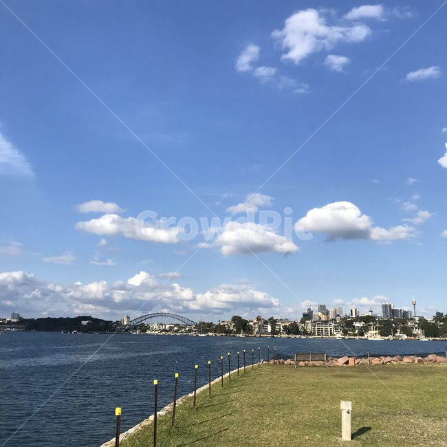 푸른하늘,바다풍경,잔디,하늘,바닷가