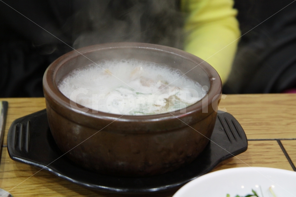 국밥,돼지국밥,곰탕,뚝배기,해장,음식,식재료,요리,food,cook,meal,dishes,food reserves,한식,한국음식,한국요리,korean food,korean dishes,korean meal,korean cook