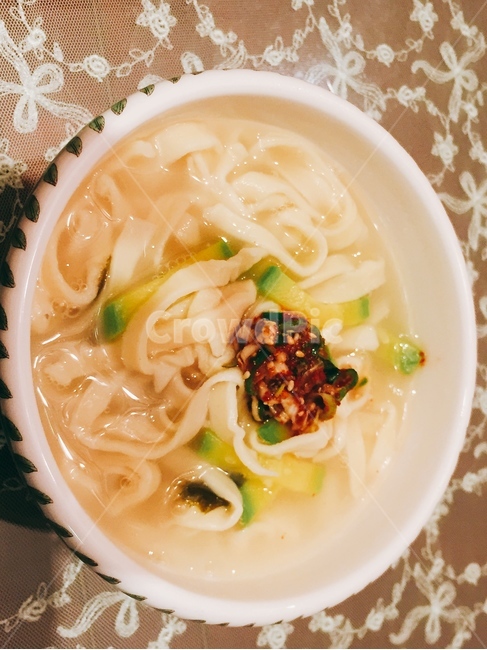 칼국수,호박,양념,한식,국수,식탁,한국음식,면,요리,음식,식재료,요리,food,cook,meal,dishes,food reserves,면류,면요리,noodles,한식,한국음식,한국요리,korean food,korean dishes,korean meal,korean cook