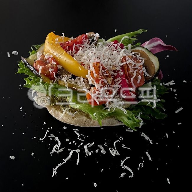 bread,yummy,salad,sandwhich,cook,concept,food styling,sandwich,vegan,food,Emotional photo,brunch,ingredients,diet food,cooking,diet,breakfast,ketogenic,dietfood,diet menu