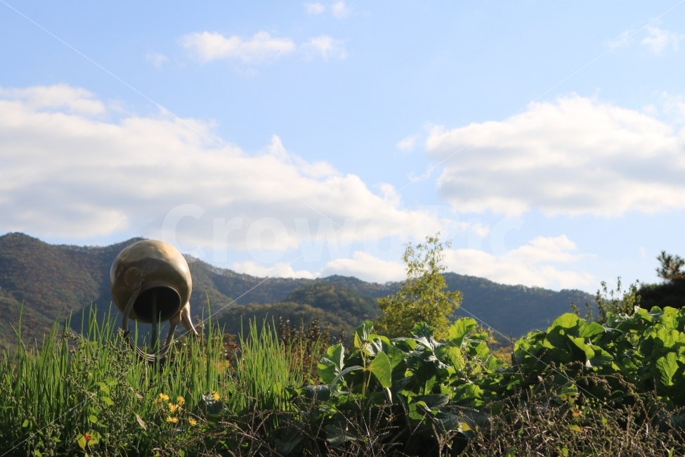 자연,산,하늘,주전자,시골,자연,풍경,nature,landscape,시골,마을,country,rural,town,사물,물건,오브젝트,thing,object,matter,outdoors,옥외,field,들,grassland,목초지