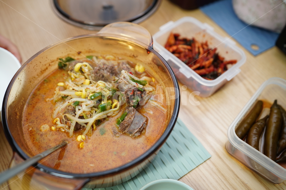 국물요리,순댓국,순대,안주,국물,한식,음식,요리,돼지,식사,먹거리,food,냄비,korean,음식,식재료,요리,food,cook,meal,dishes,food reserves,한식,한국음식,한국요리,korean food,korean dishes,korean meal,korean cook