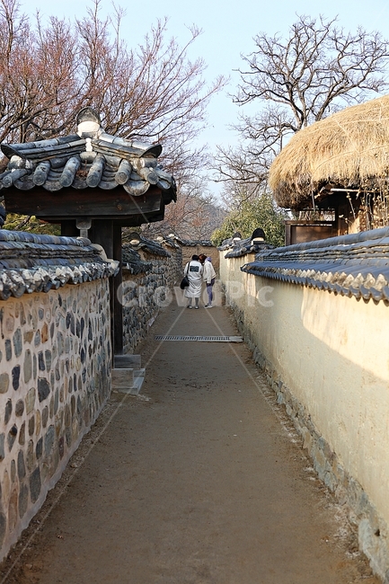 하회마을,초가집,초가,전통집,집,민속집,건물,자연,겨울,풍경,안동,한국전통,한국문화,korean traditional,korean culture