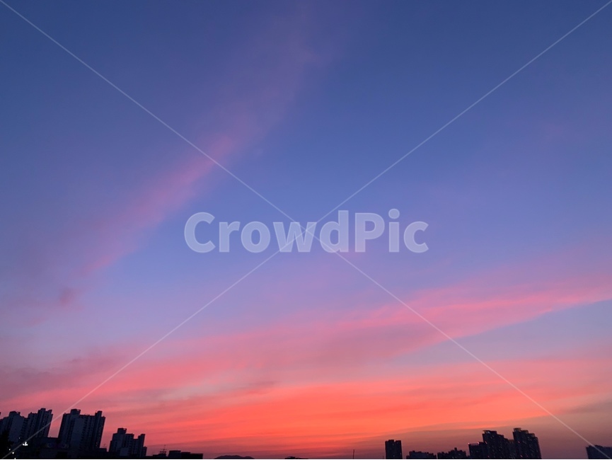 빛,하늘배경,light,cloud,sky,하늘,구름,구름사이,노을,붉은하늘,붉은노을,붉은구름,sun,sunset,감성사진