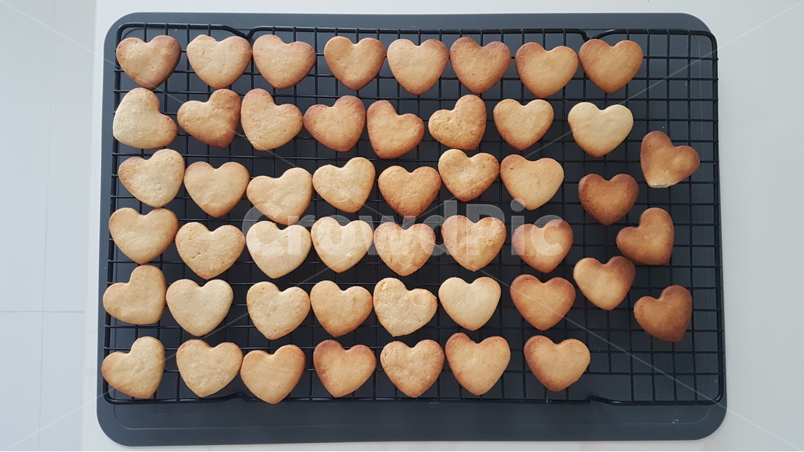 쿠키,베이킹,제과,제과제빵,과자,하트,cookie,baking,음식,식재료,요리,food,cook,meal,dishes,food reserves,디저트,간식,후식,dessert,snack