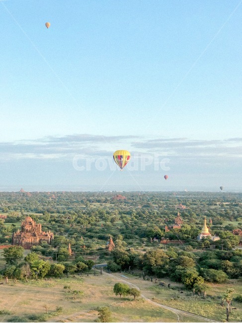 bagan,myanmar,hotairballoons,hotairballoon,travel,travelling,sky,mountain,mountains,여행,미얀마,바간,열기구,하늘,자연,시골,풍선,파고다,pagoda,절,temple,adventure,모험,leisure,레저