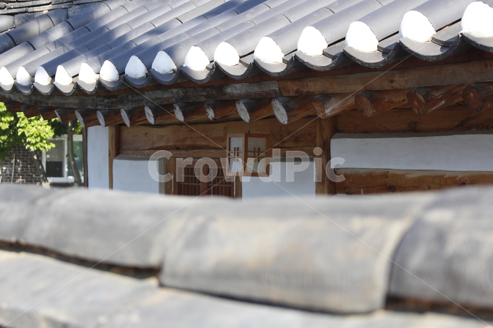 전통가옥,등,처마,지붕,토속풍경,한옥,한국전통,한국문화,korean traditional,korean culture,건축물,건물외관,exterior,building,structure,architecture,construction