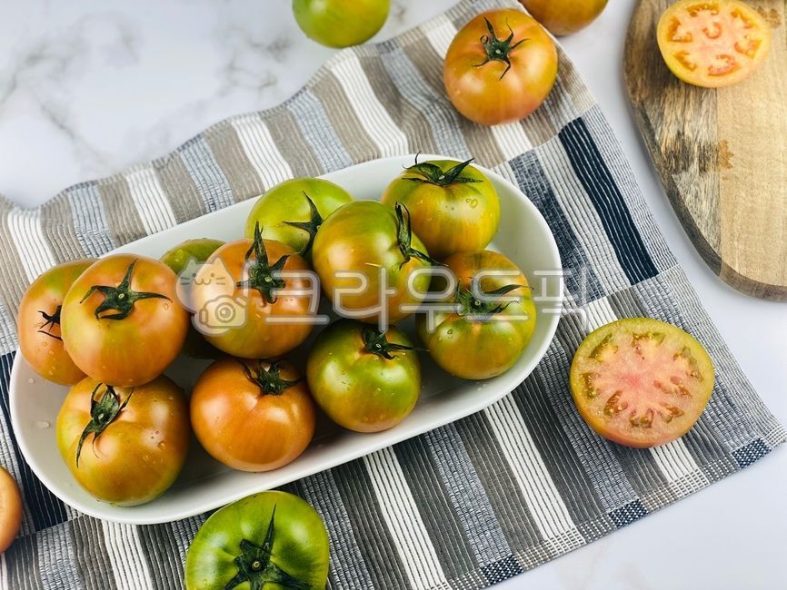 짭짤이토마토,대저토마토,토마토,짤잘이토마토,짤짜리토마토,부산대저,과일,제철과일,4월제철,음식,식재료,요리,food,cook,meal,dishes,food reserves