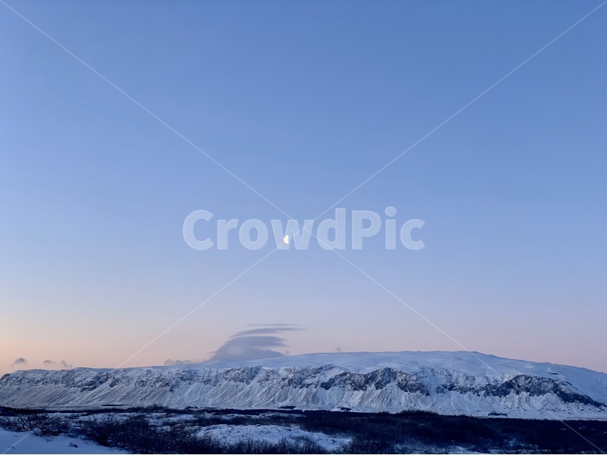 outdoors,옥외,ice,빙,nature,자연,snow,눈,mountain,산,달,노을