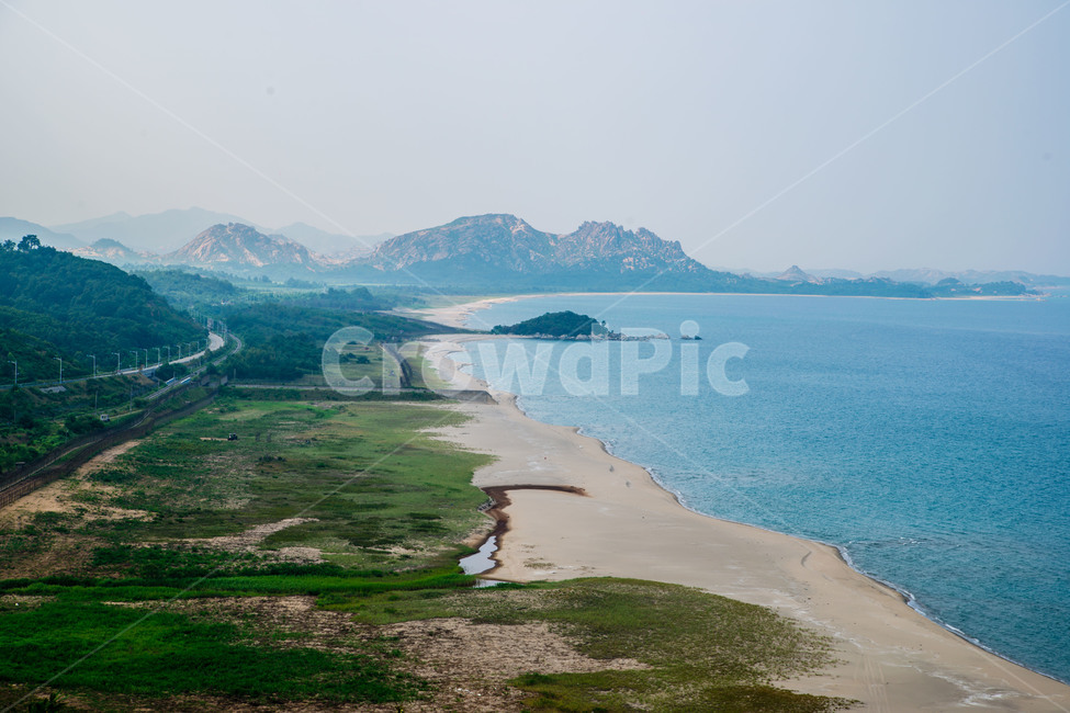북한,통일전망대,금강산,바다,해변,자연,풍경,nature,landscape,해변,바다,beach,sea,outdoors,옥외,land,땅,ocean,대양,water,물,shoreline,해안선,coast,연안
