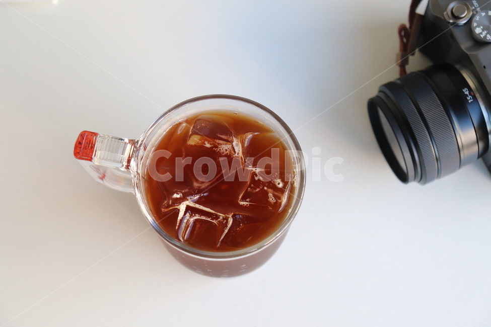 커피,홈카페,아이스아메리카노,얼음,카메라,coffee,camera