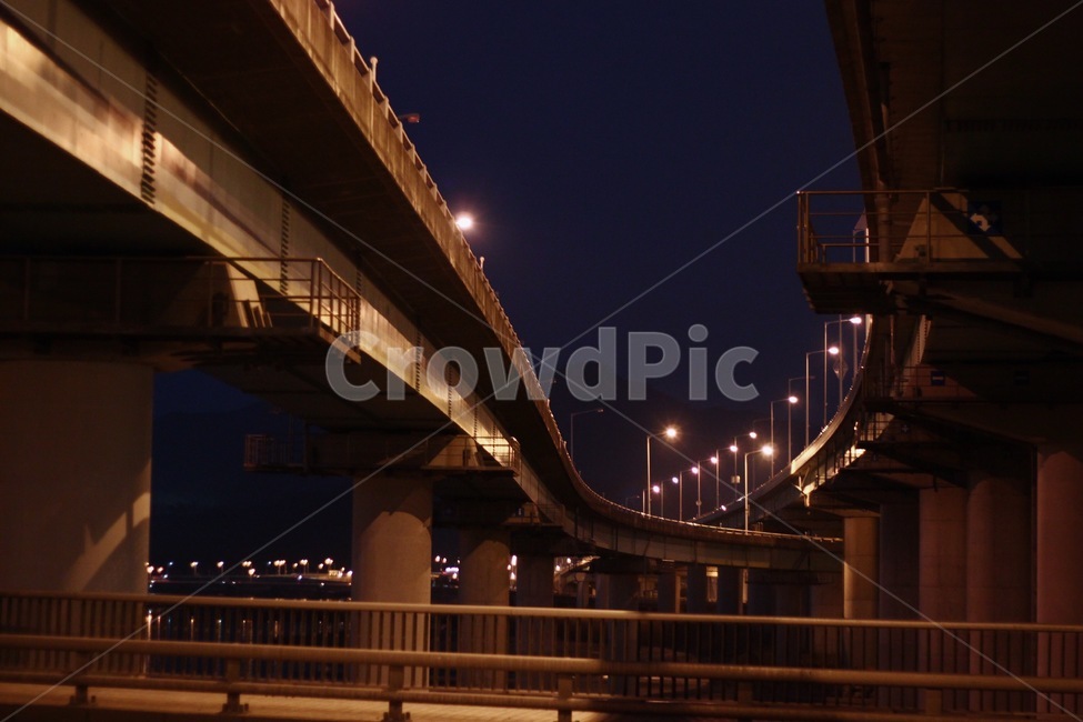 다리,스냅,밤,가로등,야경,snap,bridge,street,대전,daejeon,야경,밤,풍경,nightscape,night,landscape,건축물,건물외관,exterior,building,structure,architecture,construction,road,도로,freeway,고속 도로,overpass,고가 도로