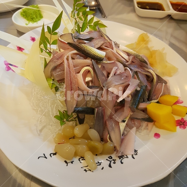 음식,전어,회,전어회,횟집,음식,식재료,요리,food,cook,meal,dishes,food reserves,수산물,해산물,fishery products,seafood