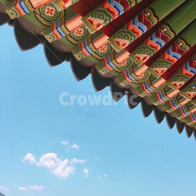 한국전통,한옥,기와,대칭,힐링,하늘,자연,색감,색깔,미,옛,koreatraditional,멋,배경,한국,korea,통영,healing,rest,color,nature,sky