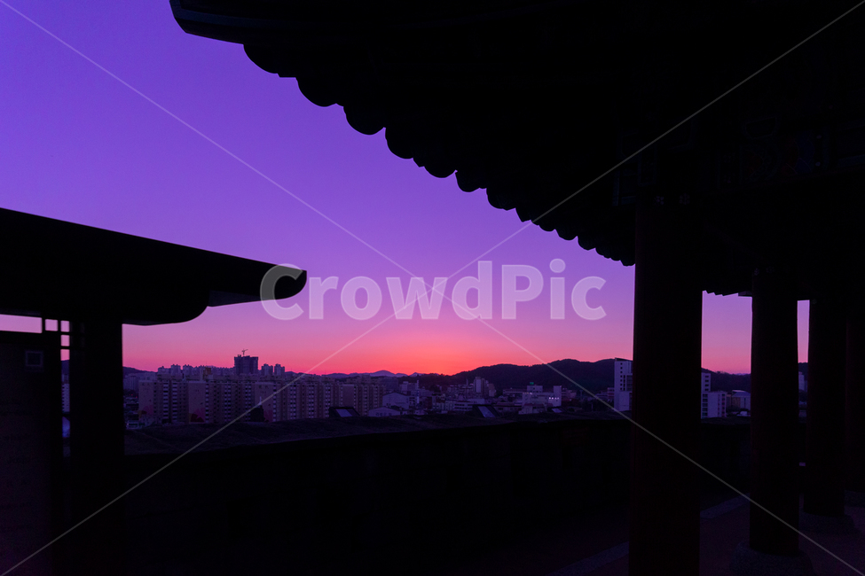 기와,해질녘,노을,일몰,풍경,색감,감성,보라색,도시,풍경,city,landscape,한국도시풍경,한국도시경관,korea cityscape