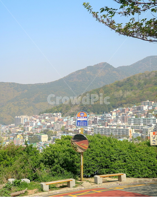 부산,민주공원,버스정류장,풍경,하늘,자연,자연풍경,감성사진,도시,busan,southkorea,park,busstop,city,sky,도시,풍경,city,landscape,한국도시풍경,한국도시경관,korea cityscape