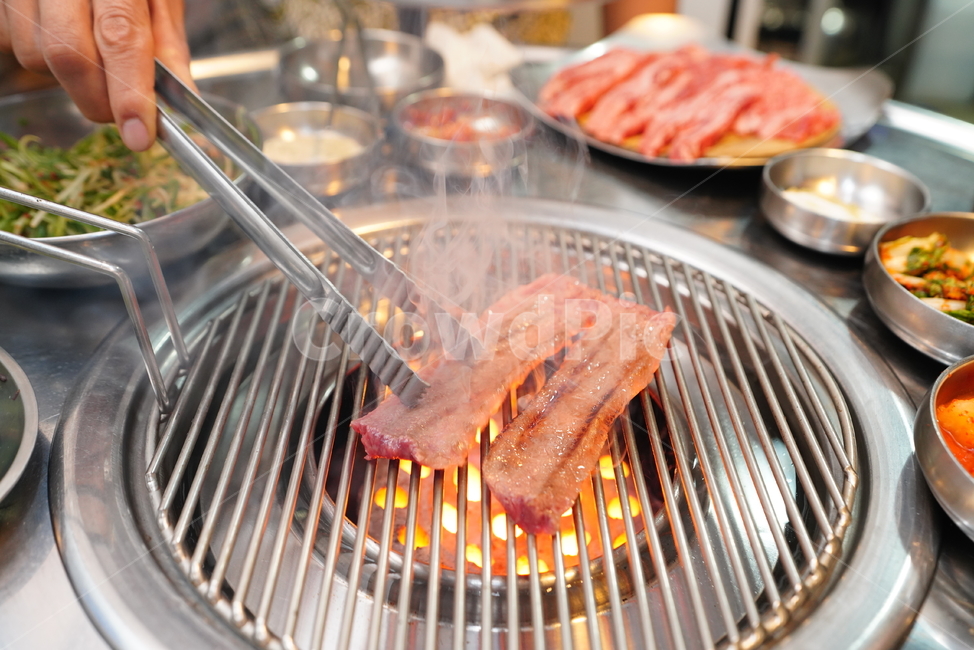 한우,고기,안주,구이,소,먹방,한식,육식,육류,음식,먹거리,식사,음식,식재료,요리,food,cook,meal,dishes,food reserves,육류,고기,meat