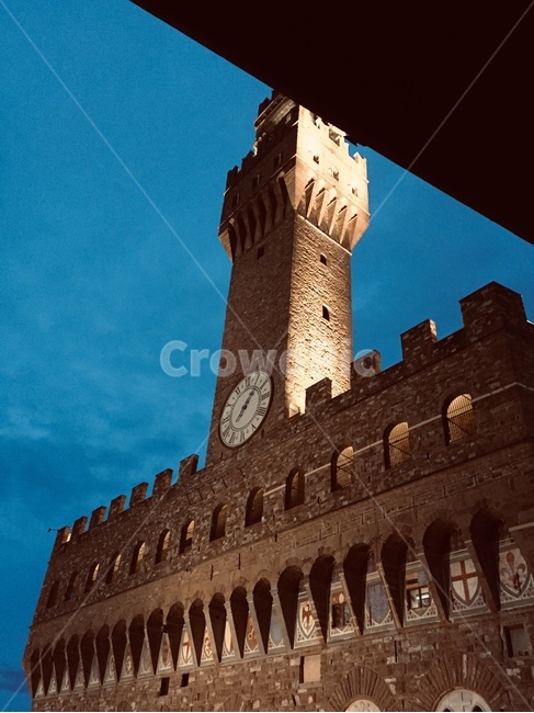 night view,sights,castle,Palace,gothic style,Florence,world cultural heritage,clock,construct,Vecchio,Observatory,building,museum,sight,Italy,medici,firenze,italy,tower,architecture