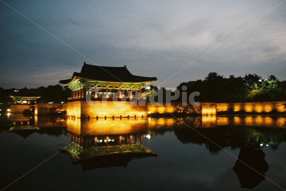 경주,동궁과월지,야경,궁,필름,야경,밤,풍경,nightscape,night,landscape,랜드마크,landmark,tourist attraction,한국랜드마크,한국관광지,한국명소,korea landmark,korea tourist attraction