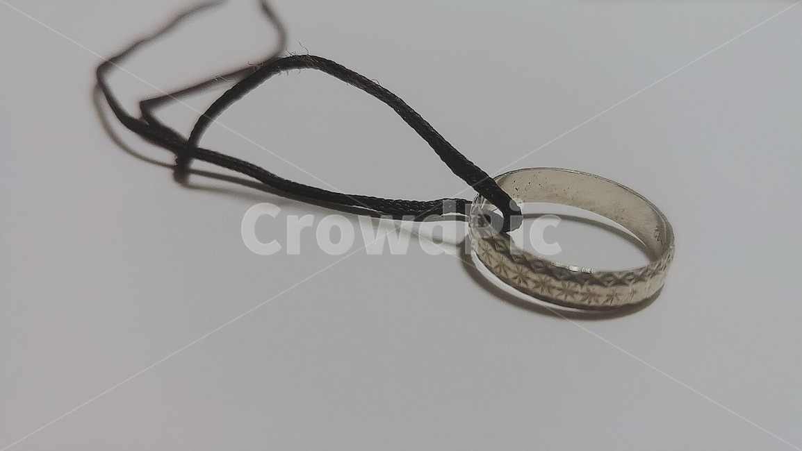 은반지,반지,반지목걸이,목걸이,은,사물,물건,오브젝트,thing,object,matter