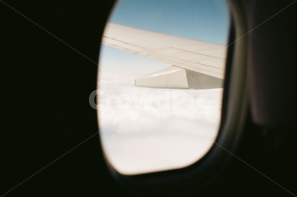 비행기,창문,하늘,구름,여행,날개,빛,어둠,밝음,travel,설레임,기대,trip,날다,fly,여행,휴가,traveling,vacation,trip,교통,교통수단,traffic,transportation