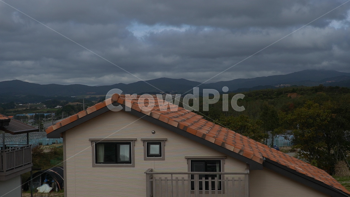 roof,지붕,집,house,구름,하늘