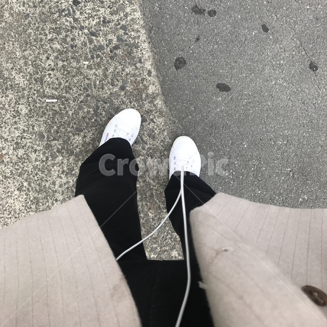 운동화,패션,옷,슬랙스,데일리룩,사람,인물,인간,human,person,패션스타일,의상,fashion,style
