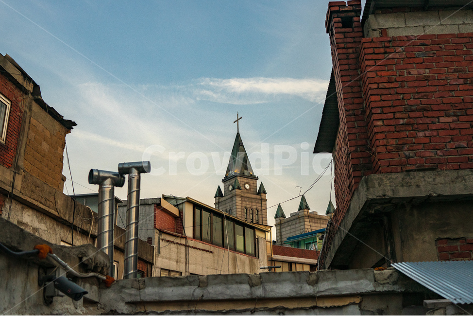 첨탑,건축물,건물,architecture,이태원,골목길,alley,종교,신앙,religion,belief,faith