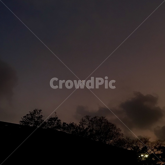 nature,자연,weather,날씨,outdoors,옥외,초승달,달,moon,야경,밤,풍경,nightscape,night,landscape