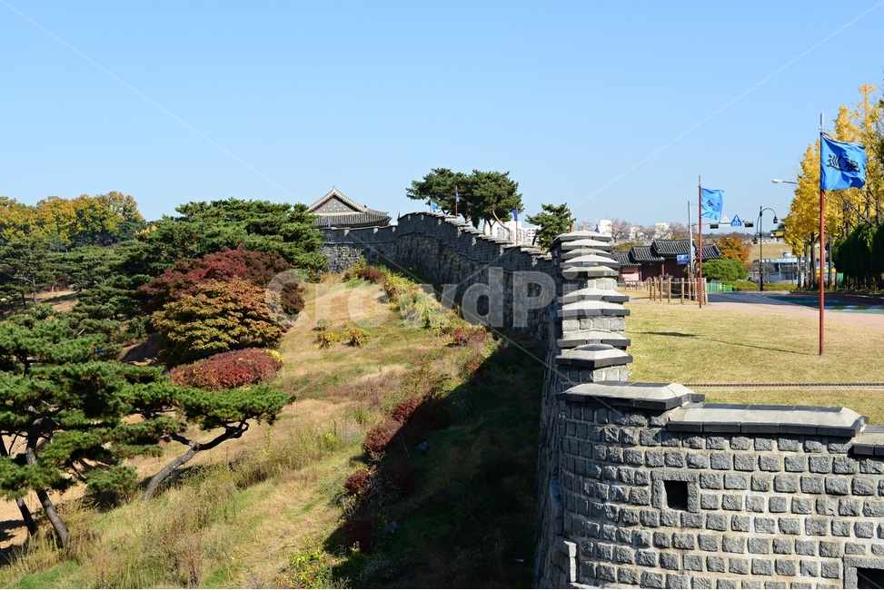 수원화성,수원,세계문화유산,문화재,풍경,한국전통,한국문화,korean traditional,korean culture,랜드마크,landmark,tourist attraction,한국랜드마크,한국관광지,한국명소,korea landmark,korea tourist attraction,건축물,건물외관,exterior,building,structure,architecture,construction