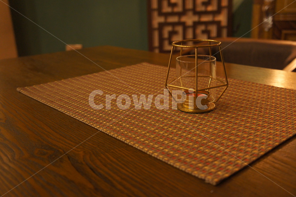캔들,캔들워머,테이블,테이블보,카페,초,촛불,wood,나무,hardwood,견목,flooring,바닥