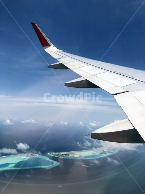 몰디브,maldives,비행기,항공,plane,휴양지,섬,island,신혼여행,honeymoon,하늘,sky,구름,cloud,자연,nature,바다,sea,로맨틱,romantic,outdoors,옥외,여행,휴가,traveling,vacation,trip,journey,voyage,교통,transportation,항공기,airplane,aircraft