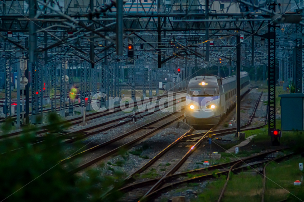 기차,ktx,기찻길,기차역,철도,transportation,rail,vehicle,차량,trainstation,terminal,train,교통,교통수단,traffic,transportation